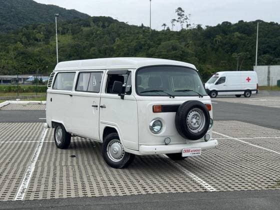 Carro 1.6 MI STD LOTAÇÃO 8V GASOLINA 3P MANUAL