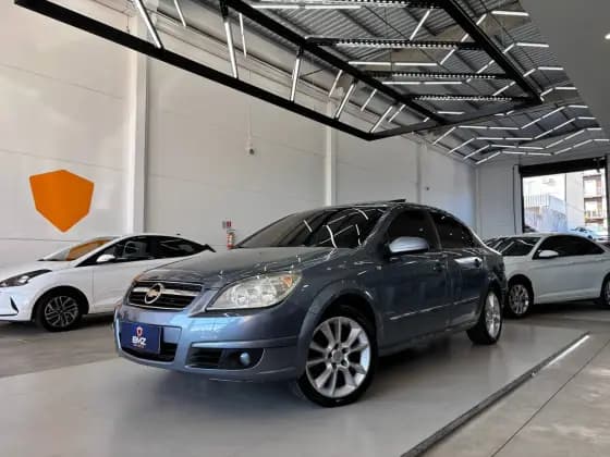 Carro 2.4 MPFI ELITE 16V FLEX 4P AUTOMÁTICO