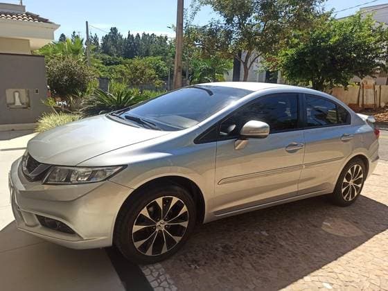 Carro 2.0 LXR 16V FLEX 4P AUTOMÁTICO