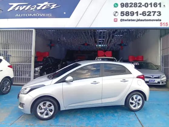 Carro 1.6 COMFORT STYLE 16V FLEX 4P AUTOMÁTICO