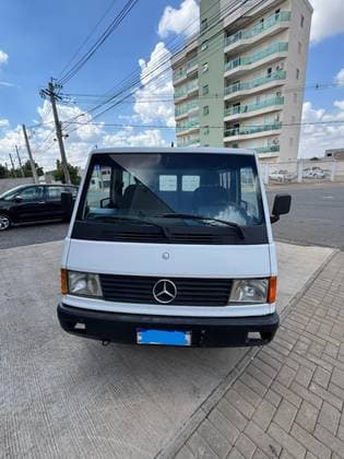 Carro 2.4 FURGÃO DIESEL 4P MANUAL