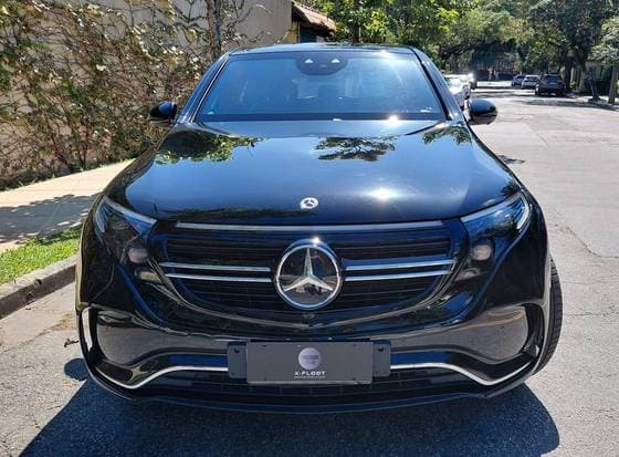 Carro AMG LINE 4MATIC ELÉTRICO