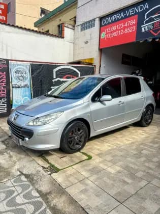 Carro 1.6 PRESENCE 16V FLEX 4P MANUAL