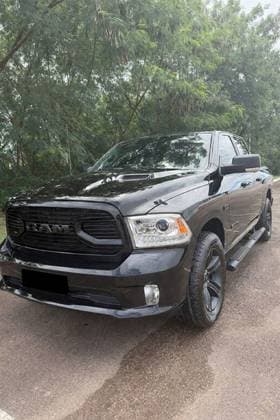 Carro 5.7 V8 GASOLINA REBEL CD 4X4 AUTOMÁTICO