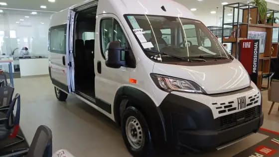 Carro 2.2 BLUEHDI DIESEL MINIBUS COMFORT MANUAL