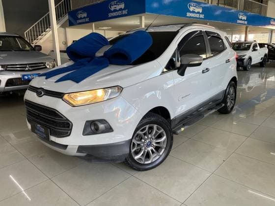 Carro 2.0 FREESTYLE 16V FLEX 4P POWERSHIFT