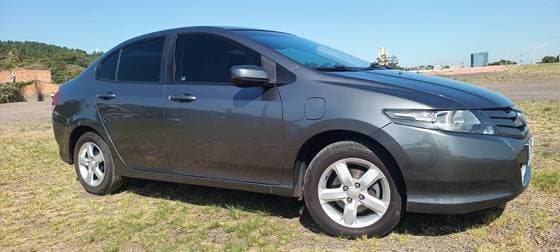 Carro 1.5 DX 16V FLEX 4P AUTOMÁTICO