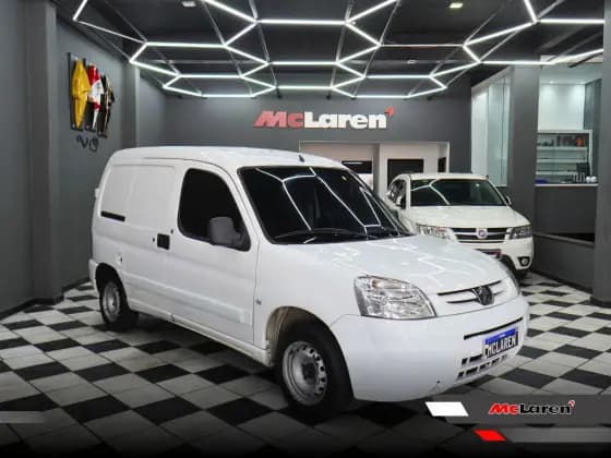 Carro 1.6 FURGÃO 800KG 16V FLEX 3P MANUAL