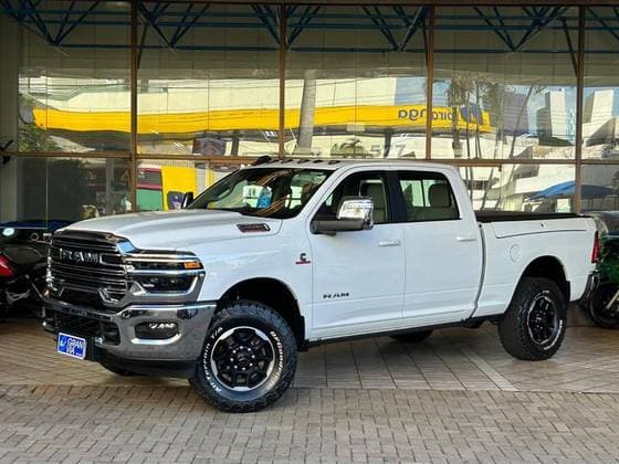 Carro 6.7 I6 TURBO DIESEL LARAMIE CD 4X4 AUTOMÁTICO