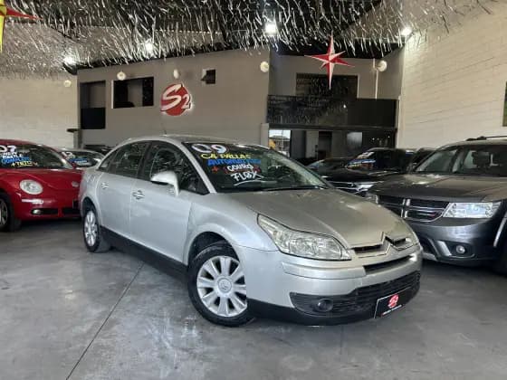 Carro 2.0 GLX PALLAS 16V FLEX 4P AUTOMÁTICO