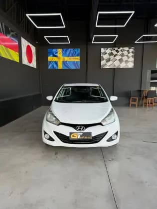 Carro 1.0 COMFORT PLUS 12V FLEX 4P MANUAL