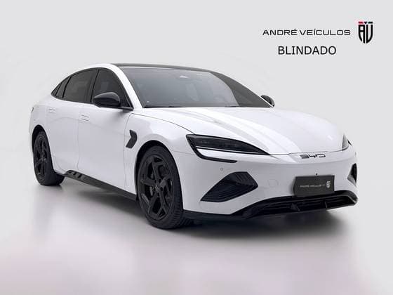 Carro 82,5 KW ELÉTRICO AWD