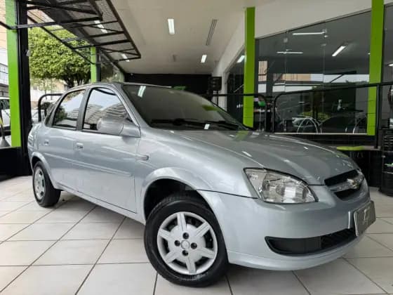 Carro 1.0 MPFI LS 8V FLEX 4P MANUAL