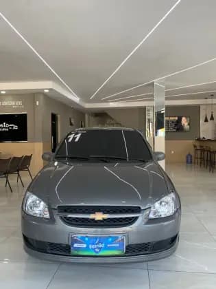Carro 1.0 MPFI LS 8V FLEX 4P MANUAL
