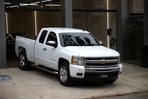 Carro 4.8 1500 LT 4X4 CD V8 FLEX 4P AUTOMÁTICO