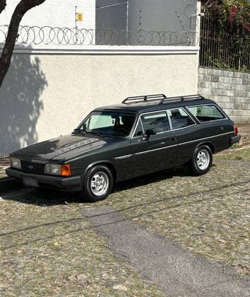 Carro 2.5 SL 8V GASOLINA 2P MANUAL