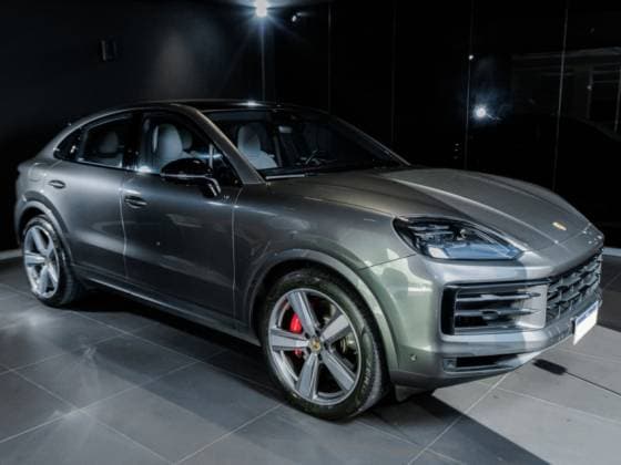 Carro 4.0 V8 GASOLINA S COUPÉ AWD TIPTRONIC S