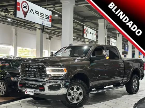 Carro 6.7 I6 TURBO DIESEL LARAMIE CD 4X4 AUTOMÁTICO