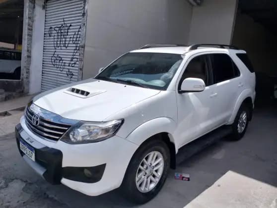Carro 3.0 SRV 4X4 7 LUGARES 16V TURBO INTERCOOLER DIESEL 4P AUTOMÁTICO