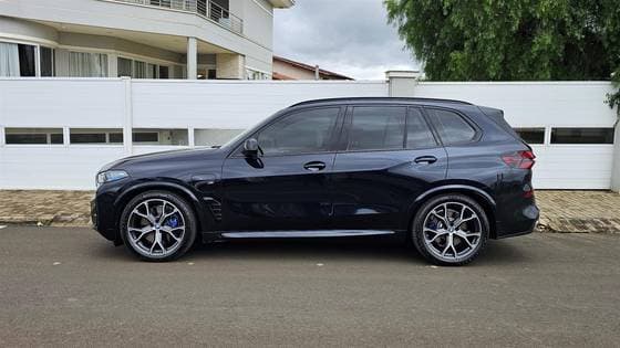 Carro 3.0 I6 TURBO HÍBRIDO XDRIVE50E M SPORT AUTOMÁTICO
