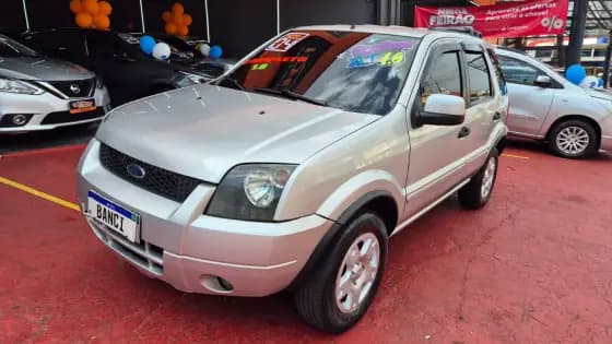 Carro 1.6 XLT 8V GASOLINA 4P MANUAL