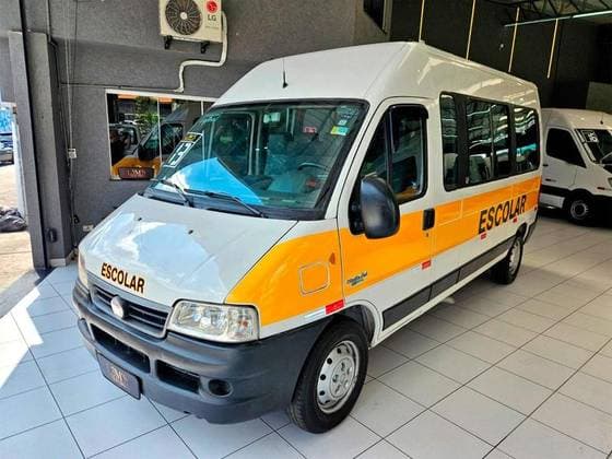 Carro 2.3 MINIBUS TETO BAIXO 8V TURBO DIESEL 3P MANUAL