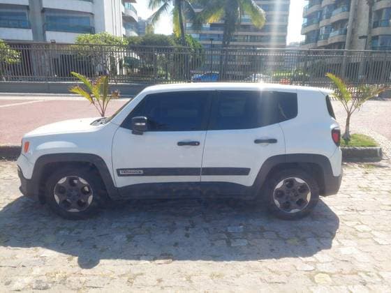 Carro 1.8 16V FLEX SPORT 4P AUTOMÁTICO