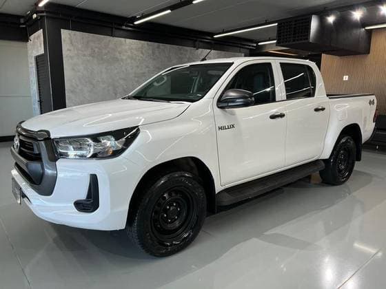Carro 2.8 D-4D TURBO DIESEL CD POWER PACK 4X4 MANUAL