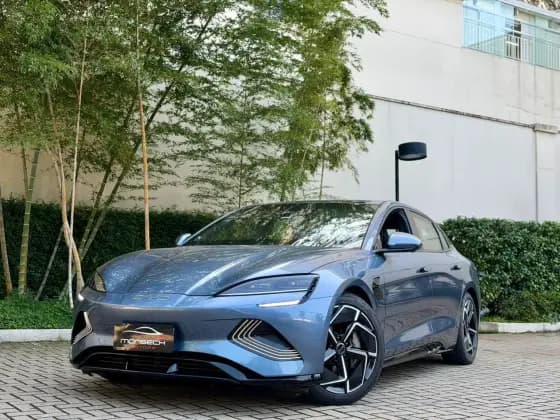 Carro 82,5 KW ELÉTRICO AWD