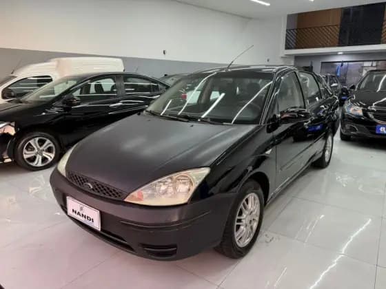 Carro 1.6 GL 8V GASOLINA 4P MANUAL