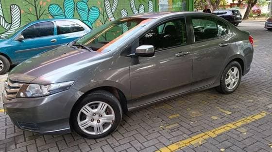 Carro 1.5 DX 16V FLEX 4P MANUAL