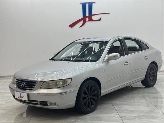 Carro 3.3 MPFI GLS SEDAN V6 24V GASOLINA 4P AUTOMÁTICO