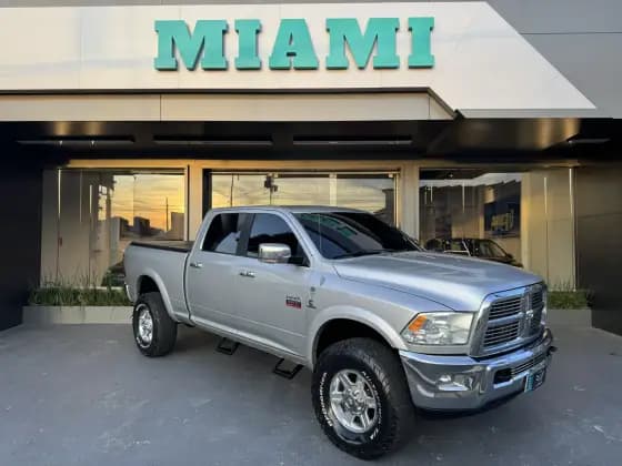 Carro 6.7 LARAMIE 4X4 CD I6 TURBO DIESEL 4P AUTOMÁTICO