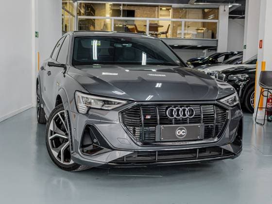 Carro ELÉTRICO SPORTBACK S QUATTRO