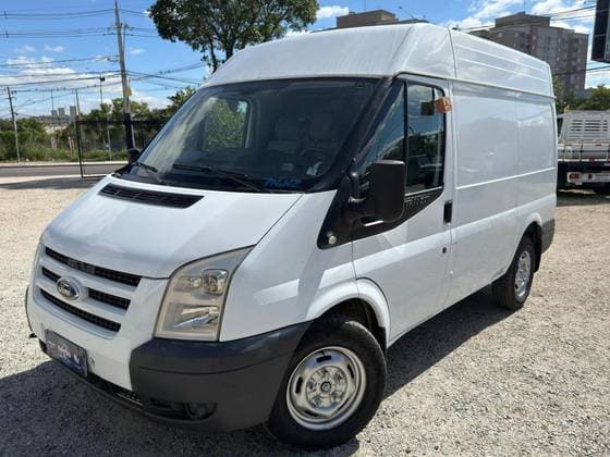 Carro 2.4 FURGÃO CURTO TURBO DIESEL 3P MANUAL