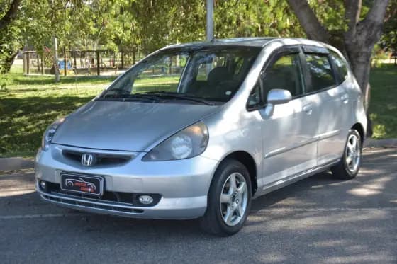 Carro 1.4 LX 8V GASOLINA 4P AUTOMÁTICO