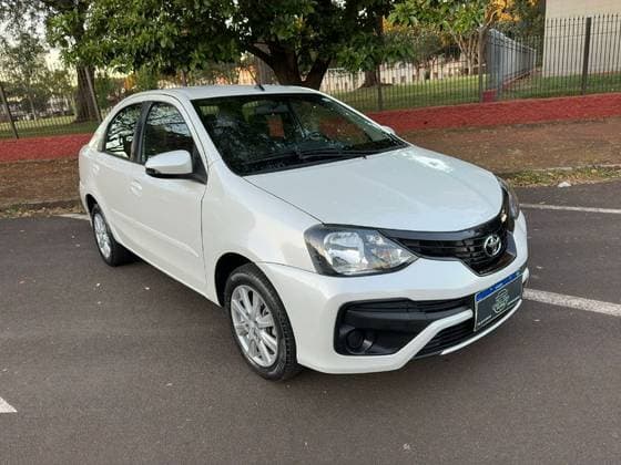 Carro 1.5 X PLUS SEDAN 16V FLEX 4P AUTOMÁTICO