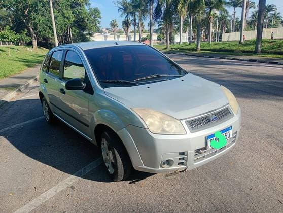 Carro 1.0 MPI FIRST HATCH 8V FLEX 4P MANUAL