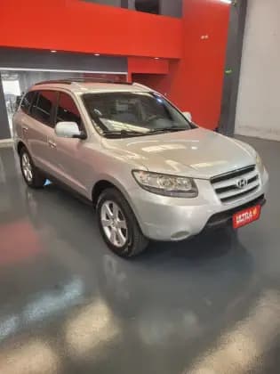 Carro 2.7 MPFI GLS 7 LUGARES V6 24V GASOLINA 4P AUTOMÁTICO