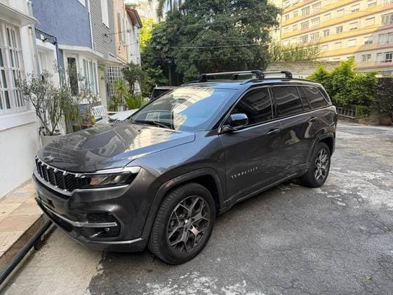 Carro 2.0 TD380 TURBO DIESEL OVERLAND AT9