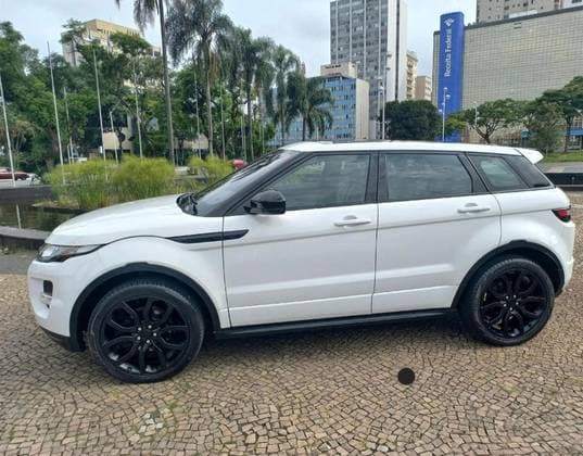 Carro 2.0 DYNAMIC BLACK 4WD 16V GASOLINA 4P AUTOMÁTICO