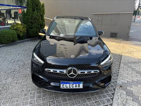 Carro 1.3 MHEV AMG LINE 7G-DCT