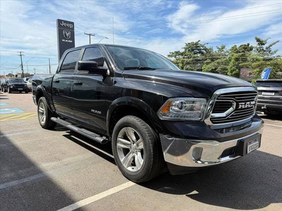 Carro 5.7 V8 GASOLINA LARAMIE CD 4X4 AUTOMÁTICO