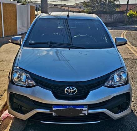 Carro 1.5 X SEDAN 16V FLEX 4P AUTOMÁTICO