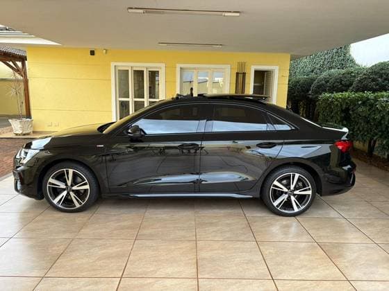 Carro 2.0 40 TFSI MHEV SEDAN PERFORMANCE BLACK S-TRONIC