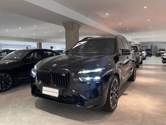 Carro 4.4 V8 GASOLINA M60i STEPTRONIC