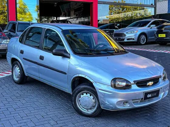 Carro 1.0 MPFI LIFE 8V FLEX 4P MANUAL