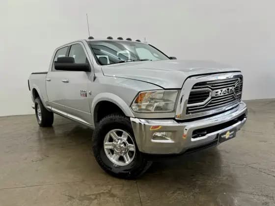Carro 6.7 2500 LARAMIE 4X4 CD I6 TURBO DIESEL 4P AUTOMÁTICO