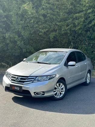 Carro 1.5 DX 16V FLEX 4P AUTOMÁTICO