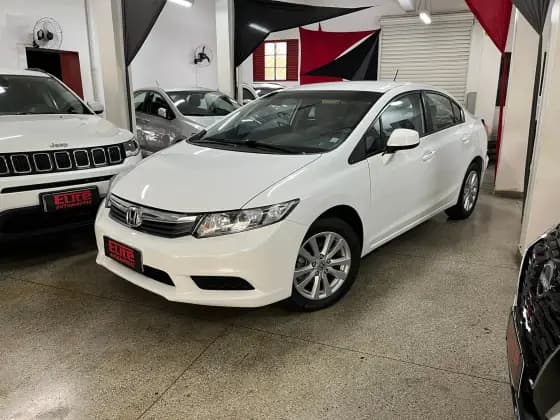 Carro 1.8 LXS 16V FLEX 4P AUTOMÁTICO